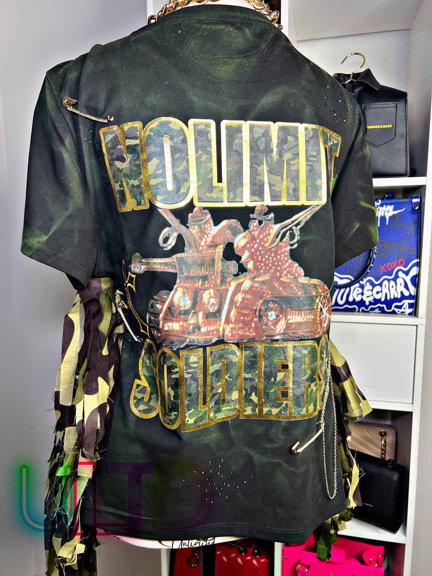 Unlimited Mia X Junk Tee